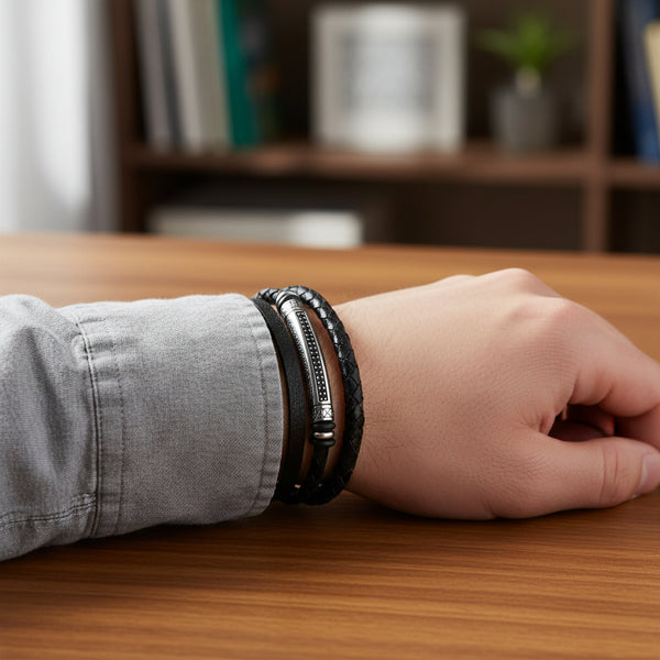 Pulsera de 3 Tiras de Piel con Tubo de Acero Inoxidable