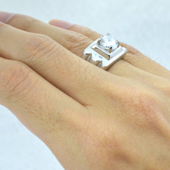 Anillo Brillante Unisex de Acero Inoxidable con Zirconia de