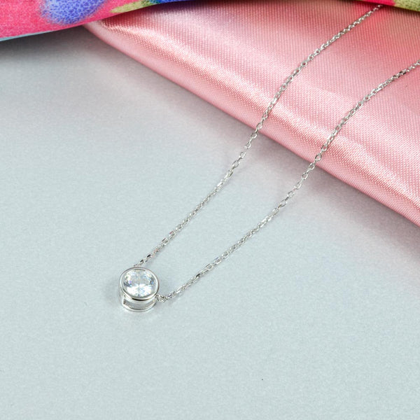 Gargantilla de Plata con Dije de Zirconia Blanca grande