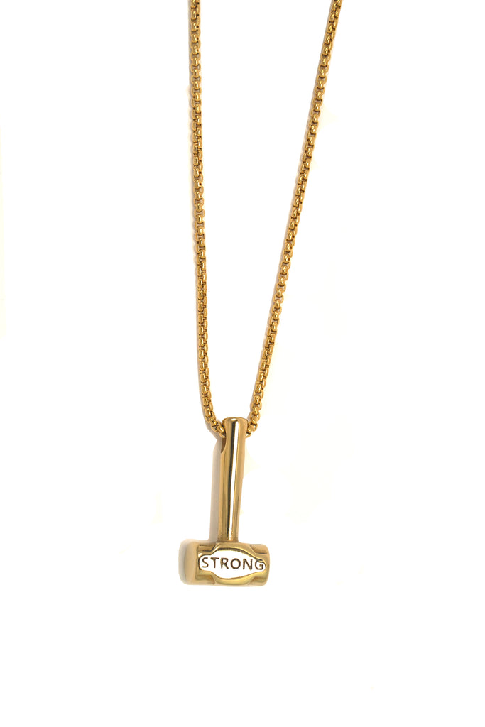 Gargantilla Dorada con Martillo "STRONG" de Acero Inoxidable